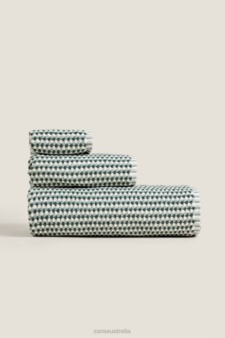 Dyed Thread Textured Towel 822X1704 Zara Accessories Unisex Greens